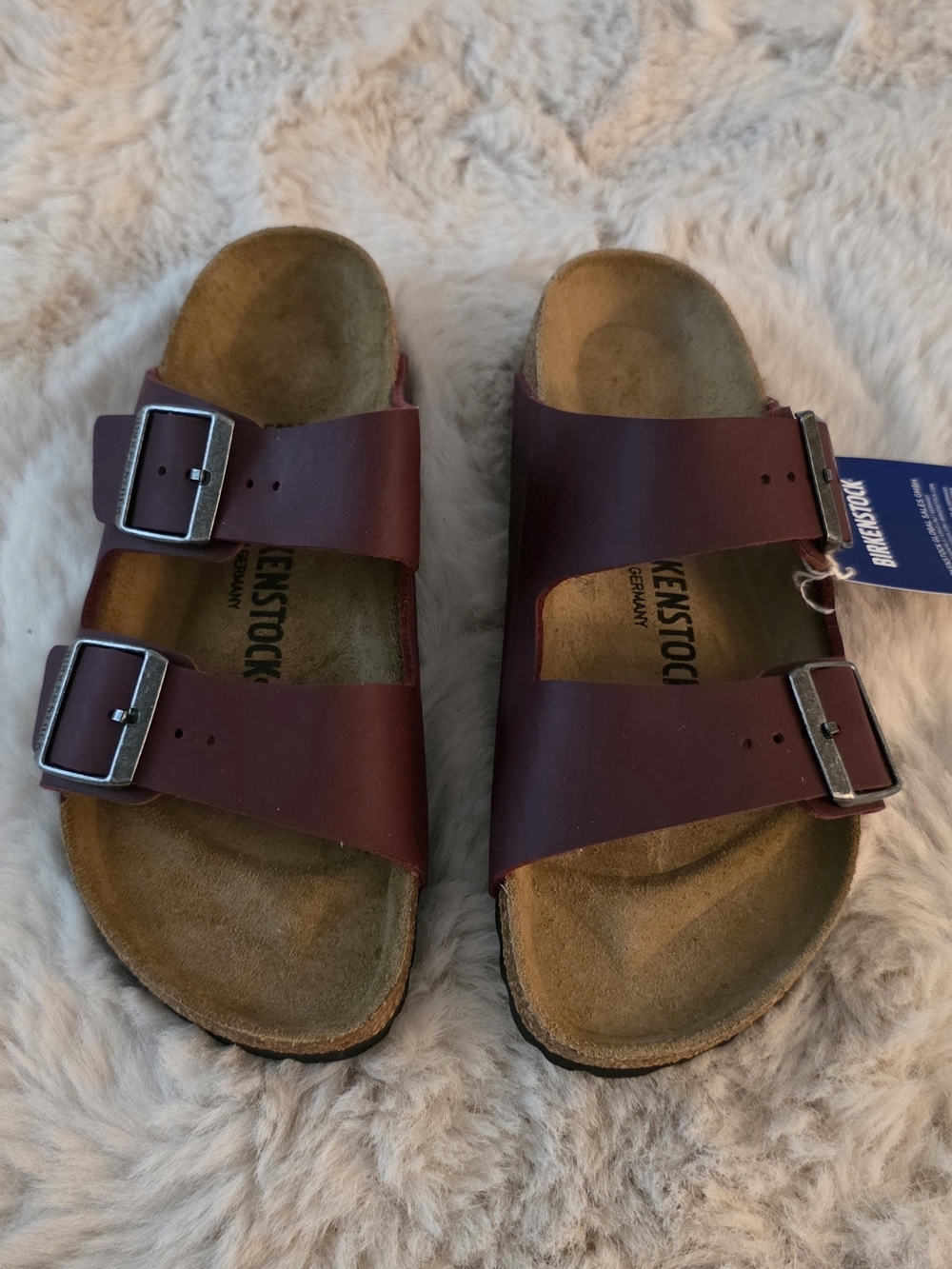 Birkenstock Men Size 5 Womwn Size 7 Arizona Sandals in Burgundy